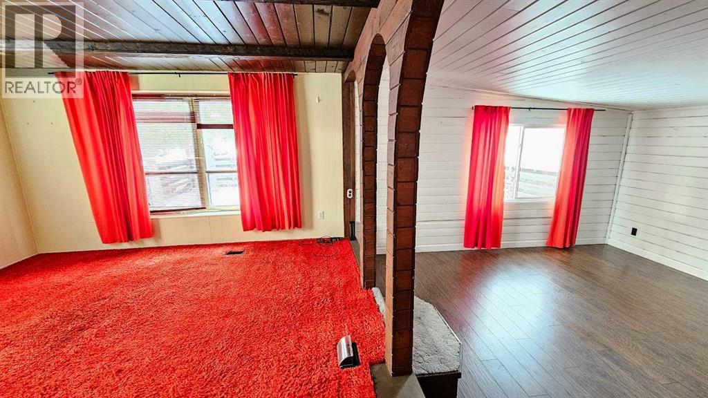 207 4 Street Nw, Sundre, Alberta  T0M 1X0 - Photo 27 - A2285141