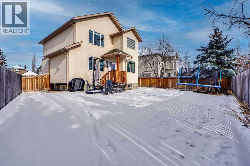 6 Strathridge Way SW, Calgary, Alberta  T3H 3S3 - Photo 3 - A2298508