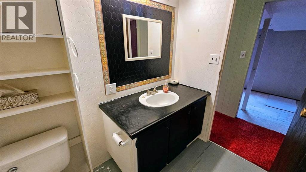 207 4 Street Nw, Sundre, Alberta  T0M 1X0 - Photo 44 - A2285141