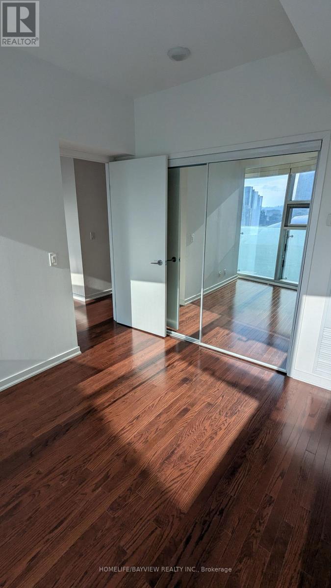 3306 - 14 York Street, Toronto, Ontario  M5J 0B1 - Photo 6 - C12956466