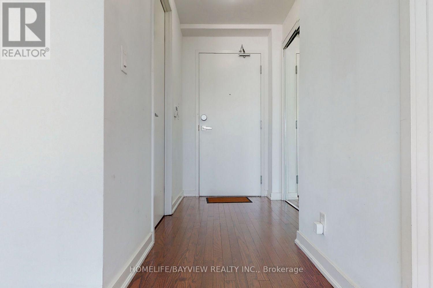 3306 - 14 York Street, Toronto, Ontario  M5J 0B1 - Photo 2 - C12956466