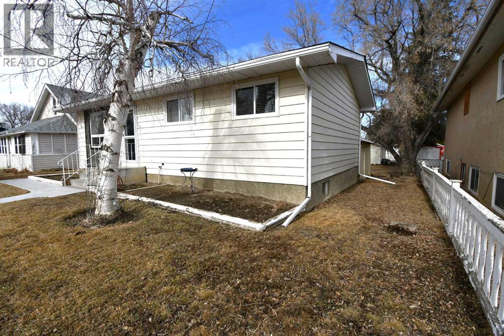 326 3 Avenue, Bassano, Alberta  T0J 0B0 - Photo 26 - A2294240