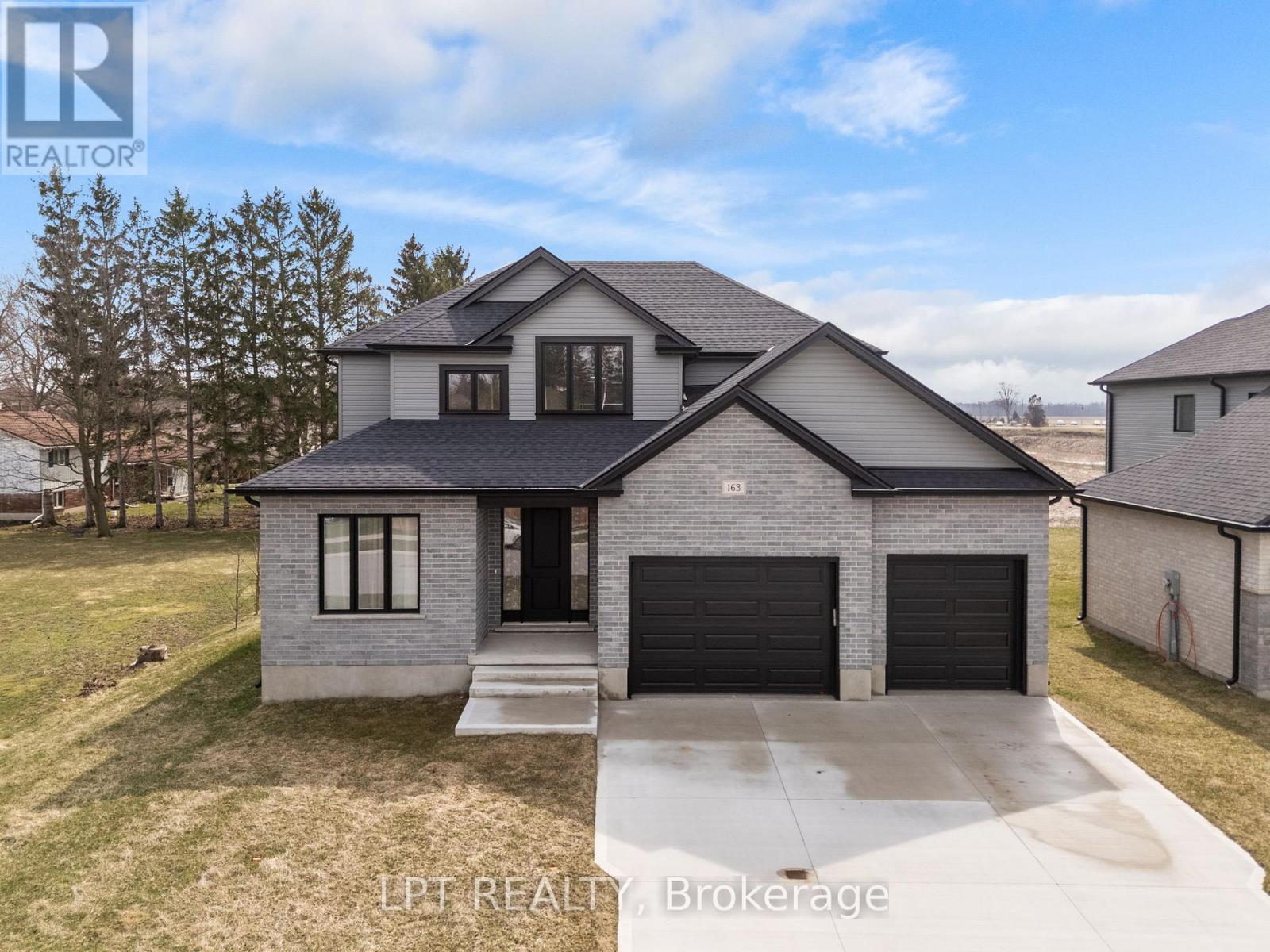 163 MCLEOD STREET, North Middlesex, Ontario