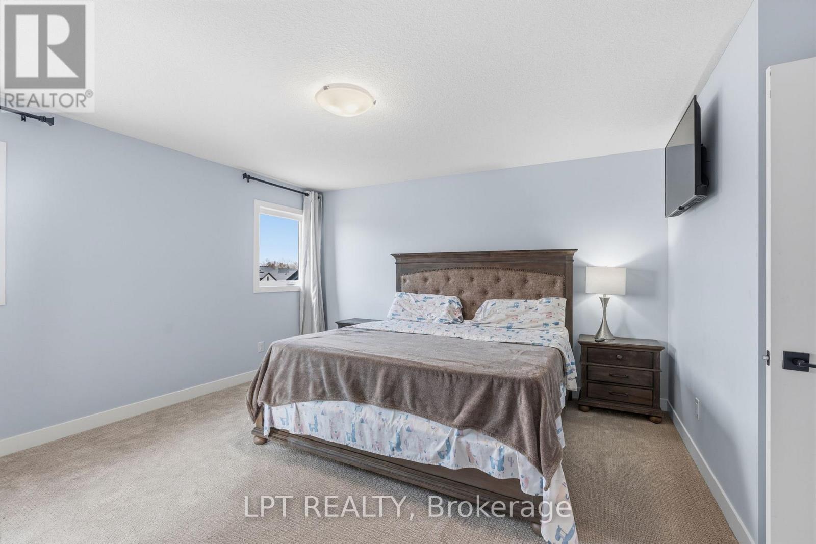 163 Mcleod Street, North Middlesex, Ontario  N0M 2K0 - Photo 32 - X12956514