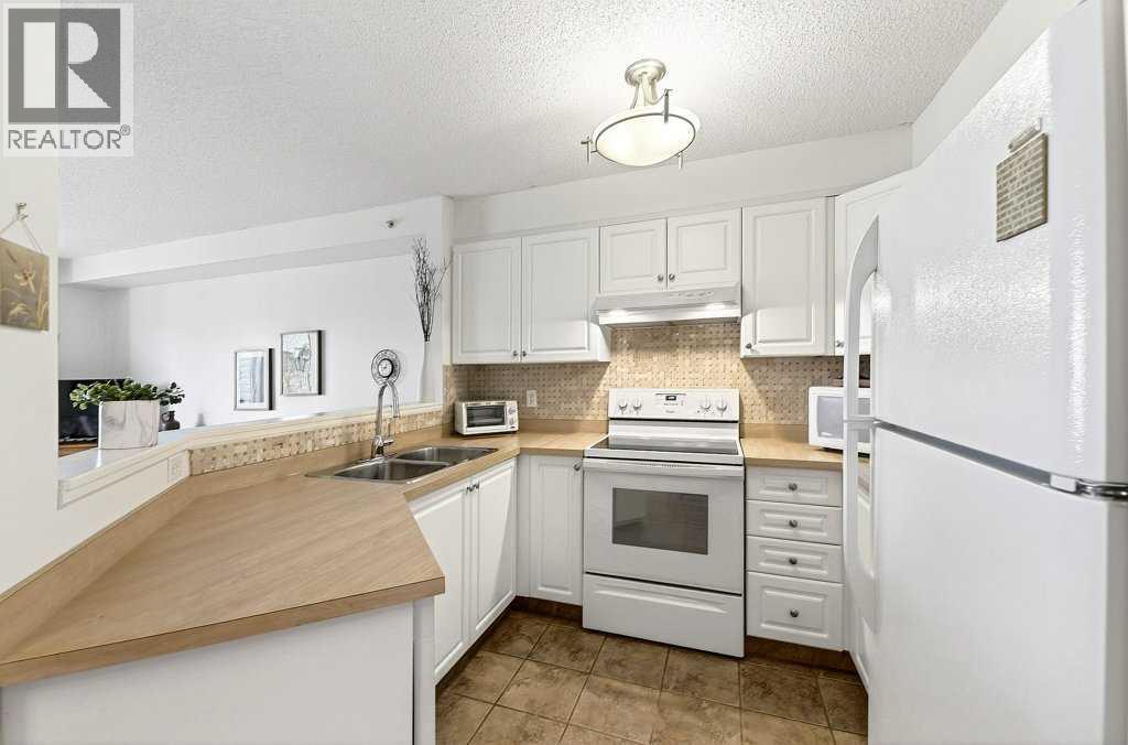 417, 3000 Somervale Court SW, Calgary, Alberta  T2Y 4J2 - Photo 8 - A2298027