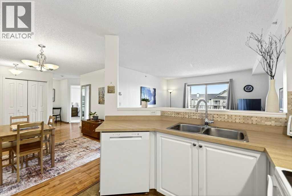 417, 3000 Somervale Court SW, Calgary, Alberta  T2Y 4J2 - Photo 10 - A2298027