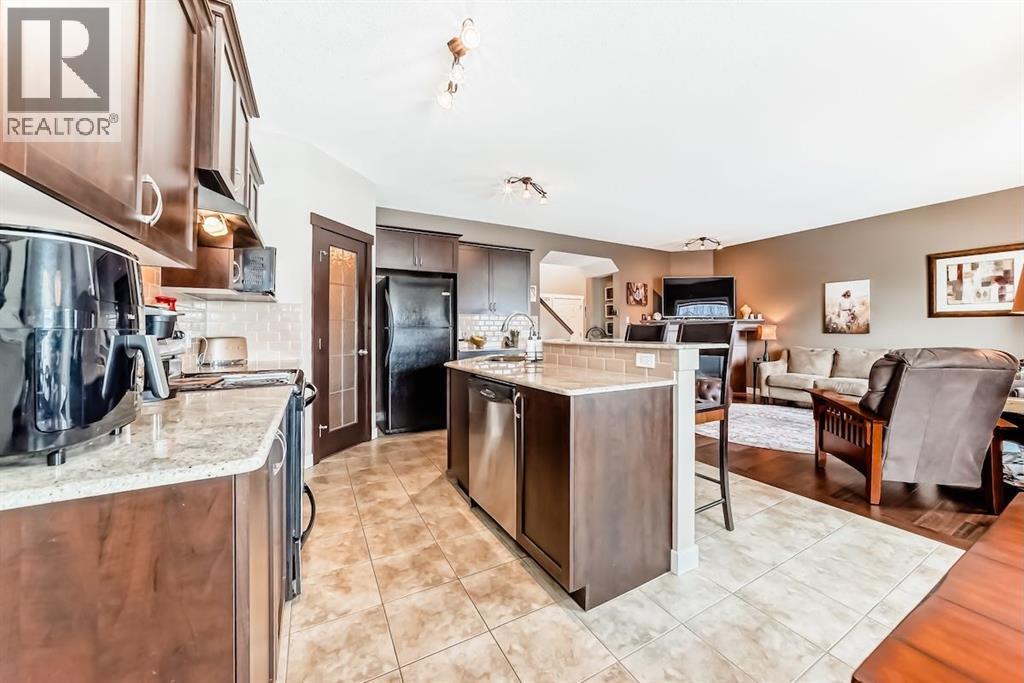 191 Pantego Close NW, Calgary, Alberta  T3K 0K3 - Photo 8 - A2298544