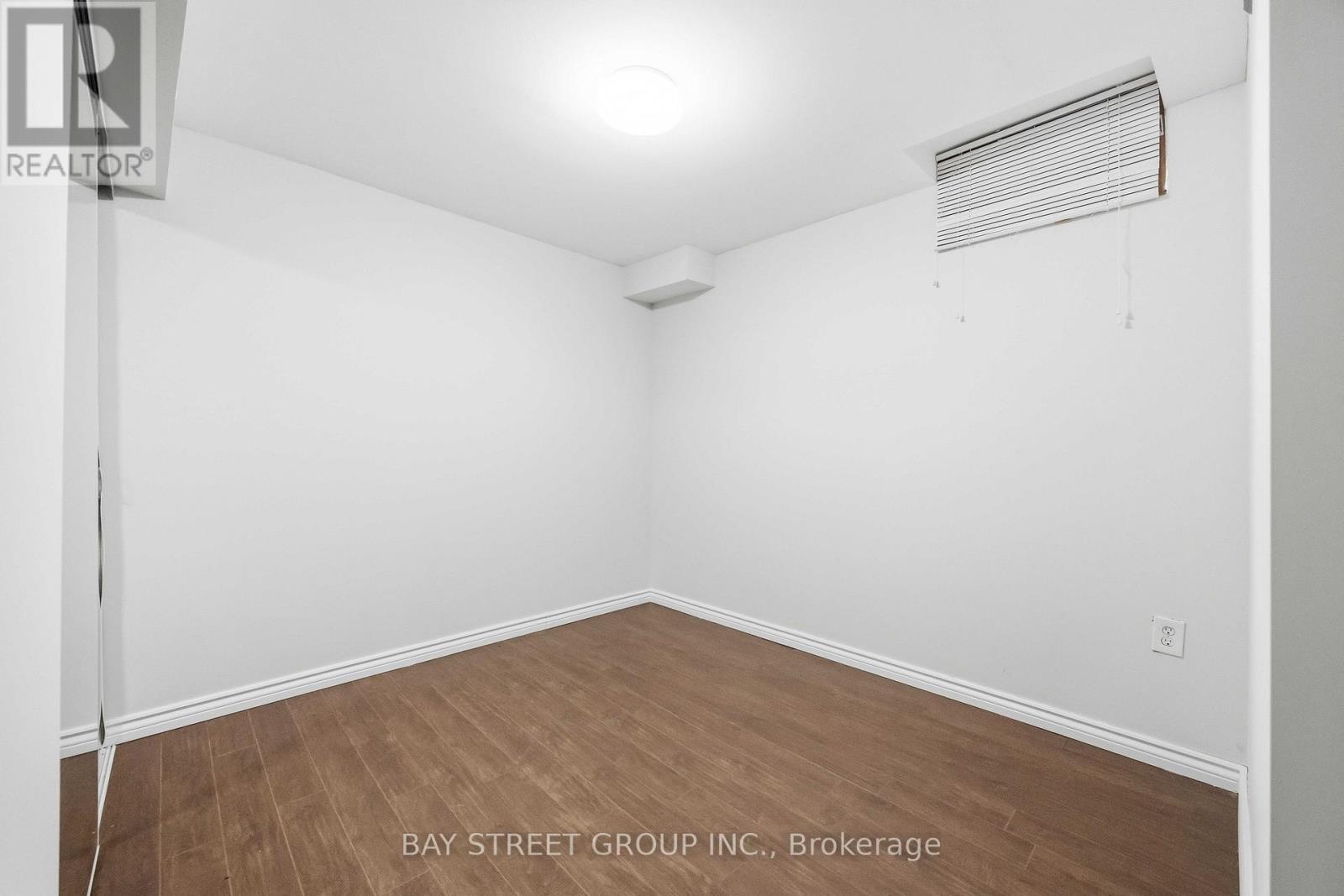 5 Tottenham Court, Markham, Ontario  L6B 1H5 - Photo 24 - N12956506