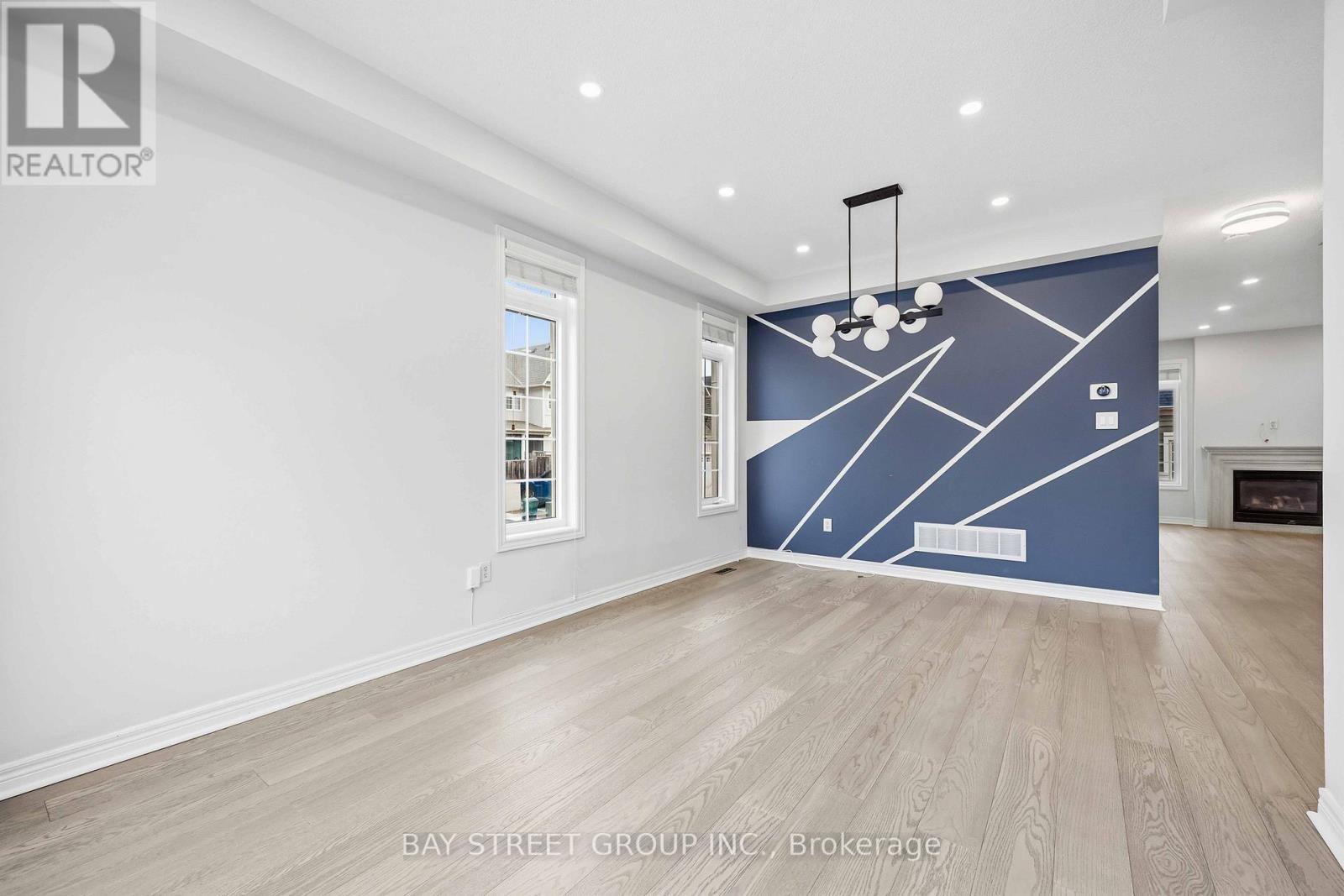 5 Tottenham Court, Markham, Ontario  L6B 1H5 - Photo 9 - N12956506