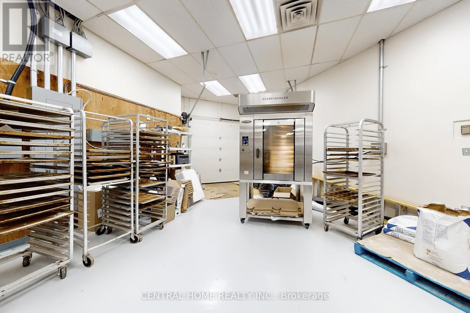 104 - 14800 Yonge Street, Aurora, Ontario  L4G 1N3 - Photo 24 - N12956526