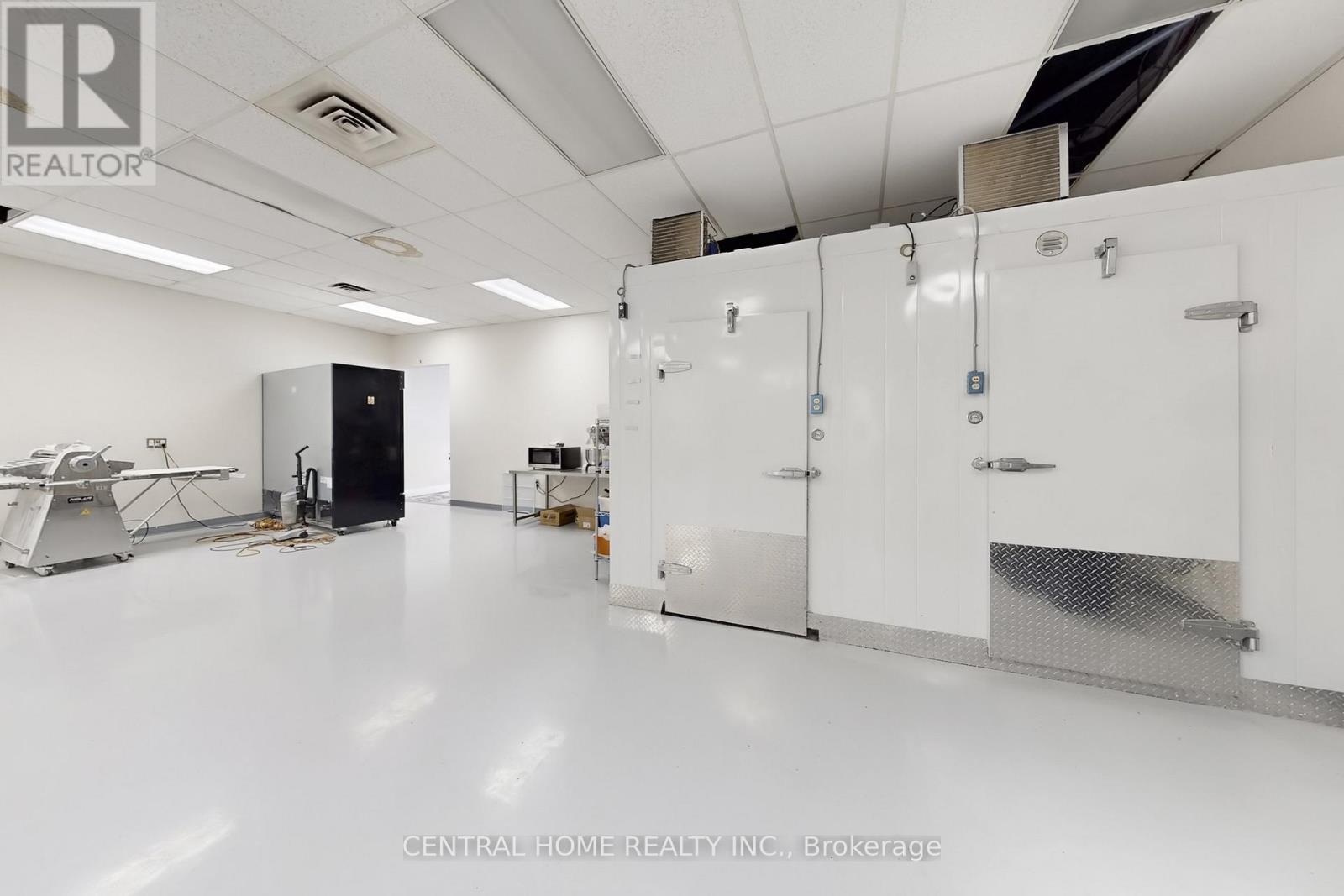 104 - 14800 Yonge Street, Aurora, Ontario  L4G 1N3 - Photo 27 - N12956526