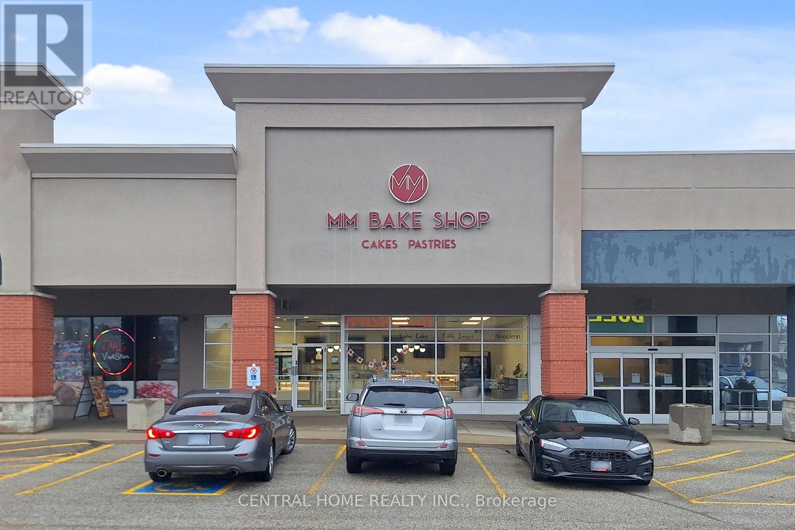 104 - 14800 Yonge Street, Aurora, Ontario  L4G 1N3 - Photo 3 - N12956526