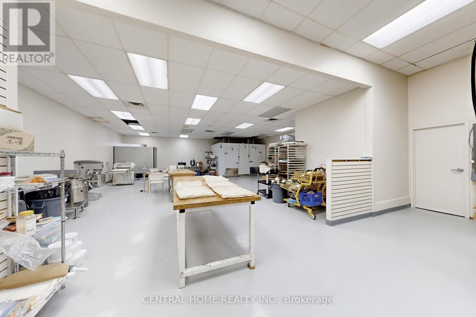 104 - 14800 Yonge Street, Aurora, Ontario  L4G 1N3 - Photo 33 - N12956526