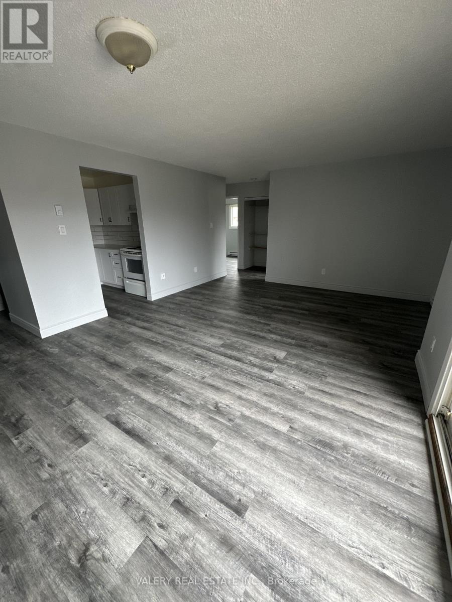 11 - 7 LOWNDES AVENUE, Georgina, Ontario