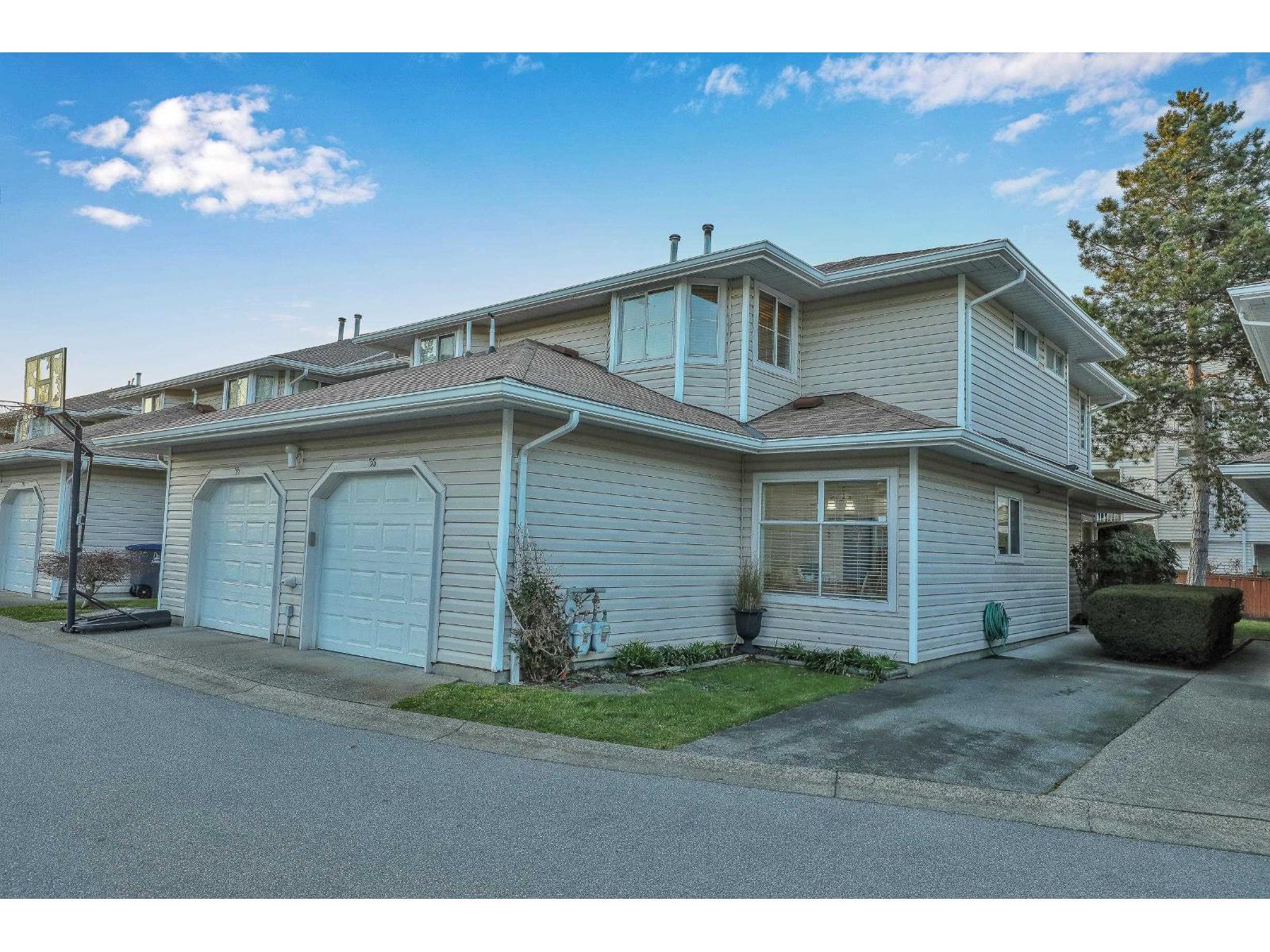 56 10038 155 Street, Surrey, British Columbia  V3R 0S2 - Photo 2 - R3106665