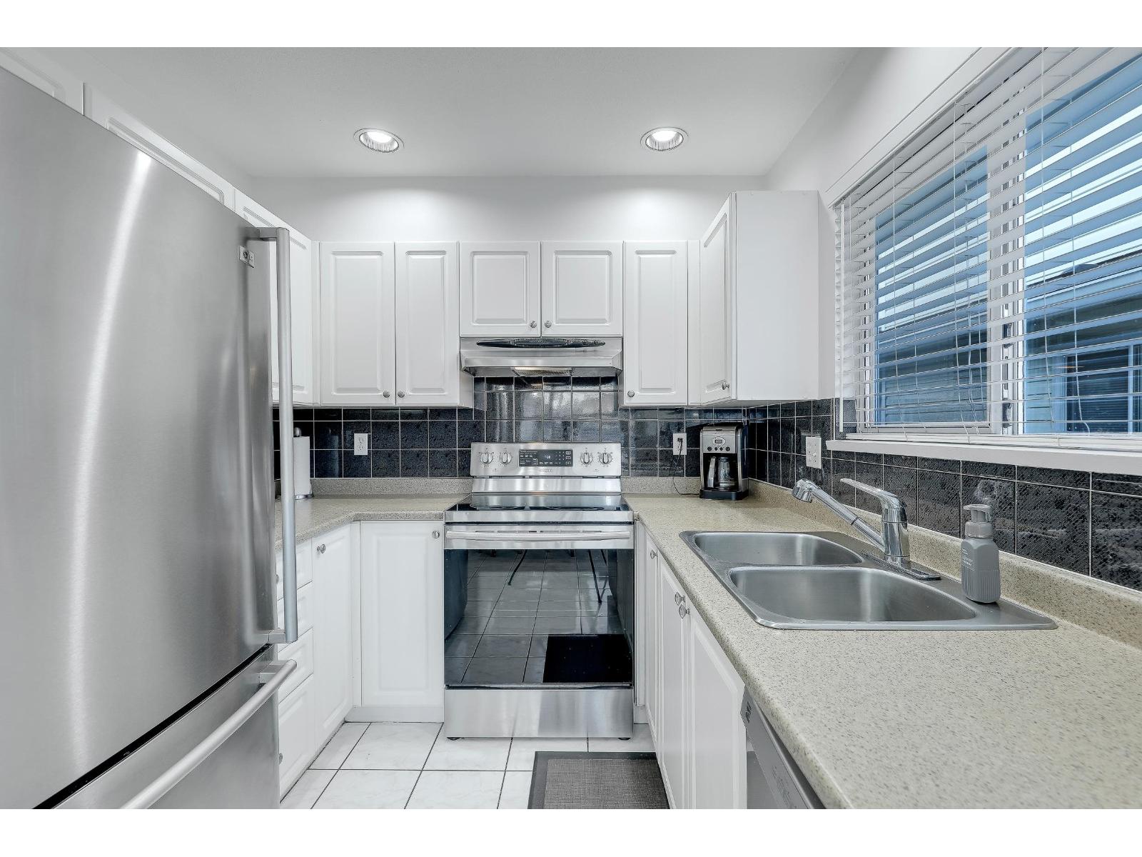 56 10038 155 Street, Surrey, British Columbia  V3R 0S2 - Photo 11 - R3106665