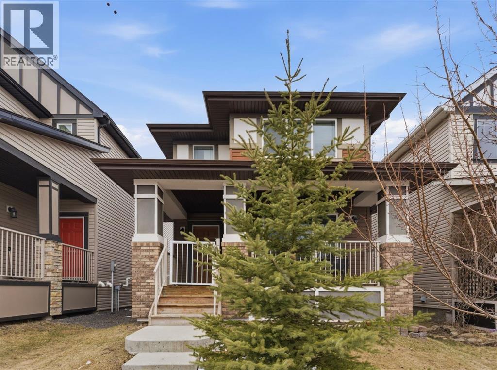 14 Reunion Grove, Airdrie, Alberta