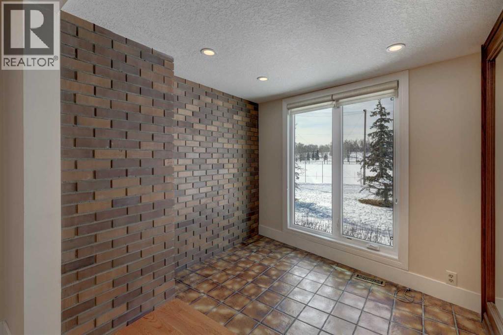 3303 Copithorne Road Nw, Calgary, Alberta T2L 0L2 - Photo 12 - A2298135