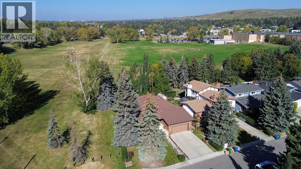 3303 Copithorne Road Nw, Calgary, Alberta T2L 0L2 - Photo 4 - A2298135