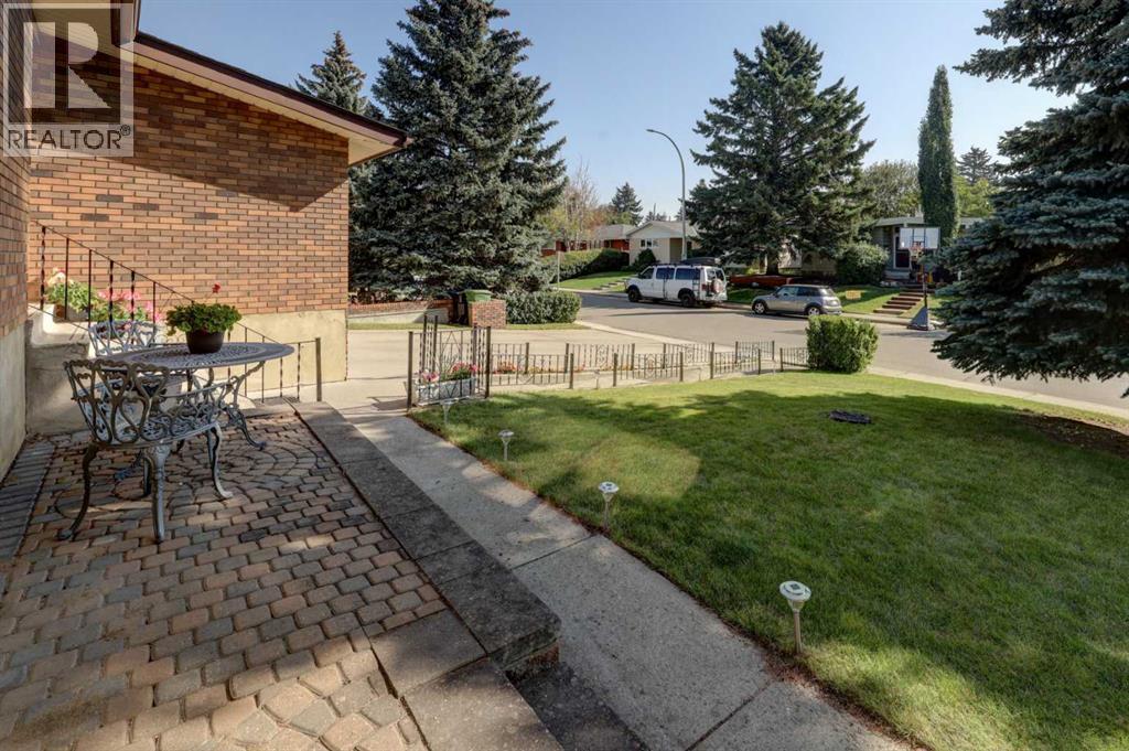 3303 Copithorne Road Nw, Calgary, Alberta T2L 0L2 - Photo 39 - A2298135