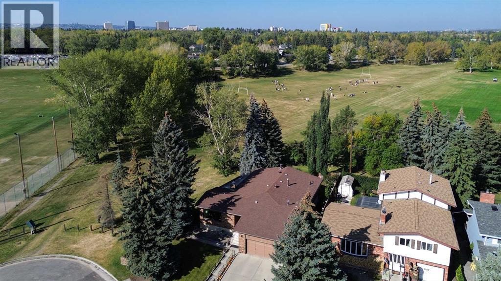 3303 Copithorne Road Nw, Calgary, Alberta T2L 0L2 - Photo 3 - A2298135