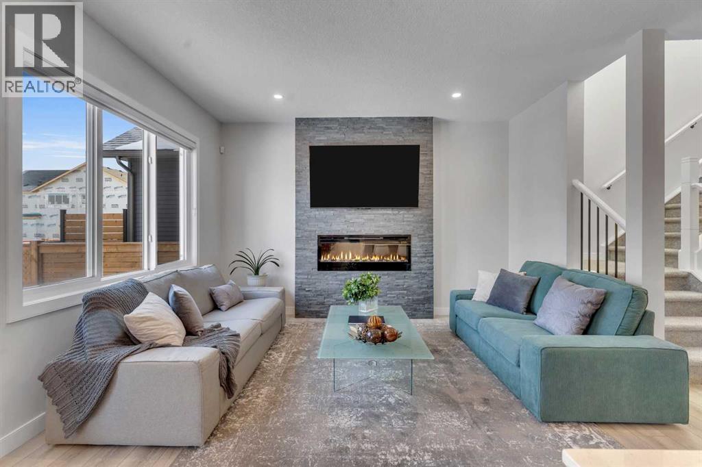 674 Creekmill Court Sw, Airdrie, Alberta  T4B 5J8 - Photo 4 - A2298762