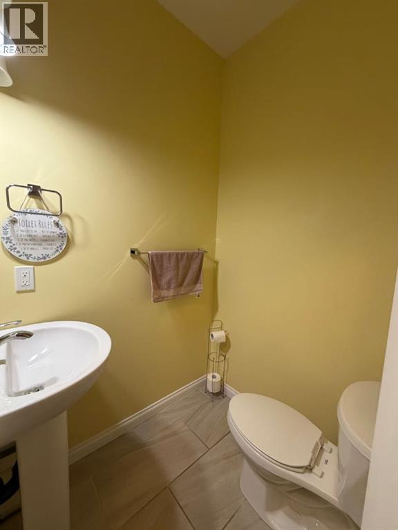 102 Athabasca Crescent, Fort Mcmurray, Alberta  T9J 1C1 - Photo 10 - A2298928