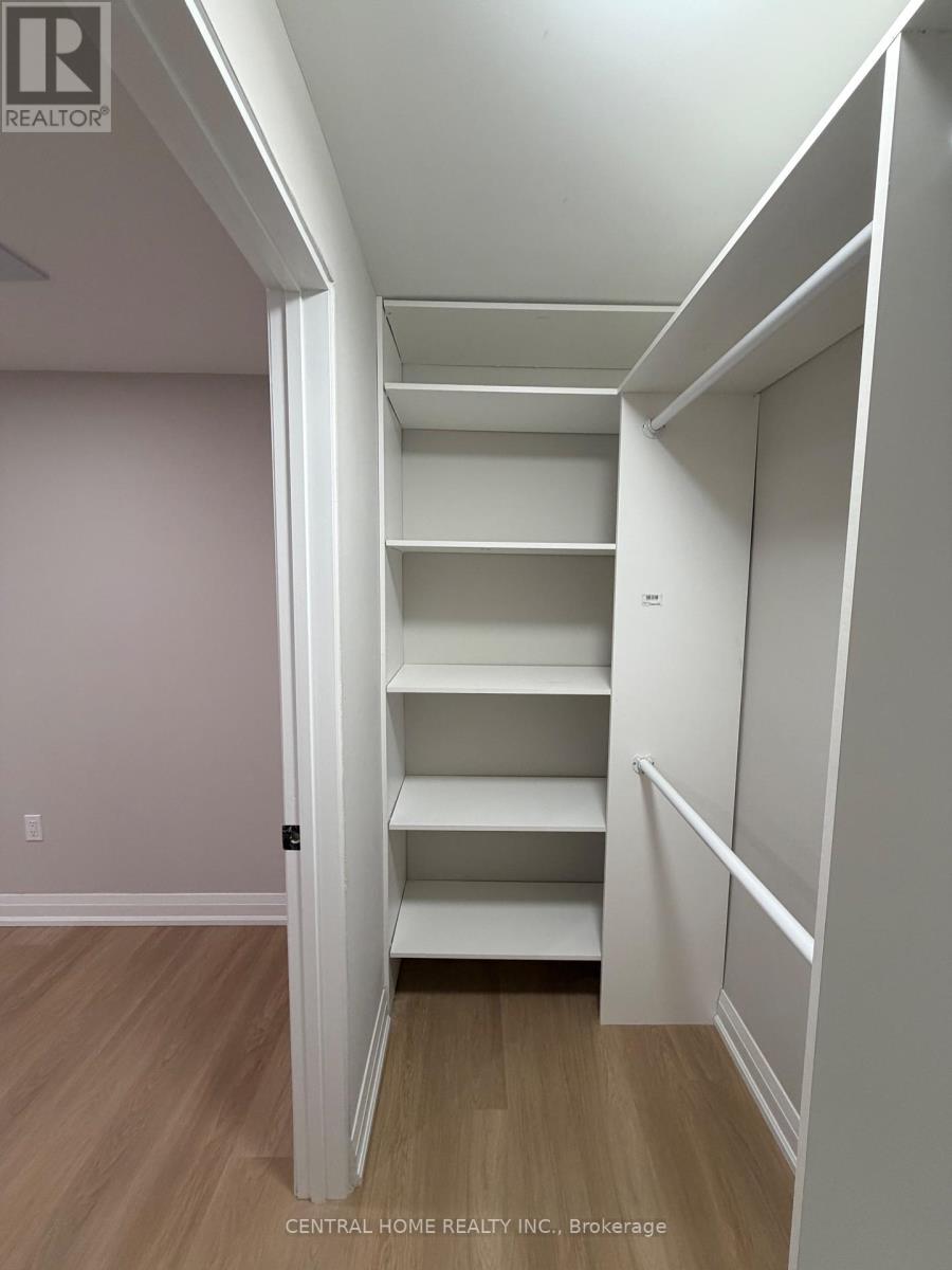 229 Spring Gate Boulevard, Vaughan, Ontario  L4J 3G3 - Photo 13 - N12948310