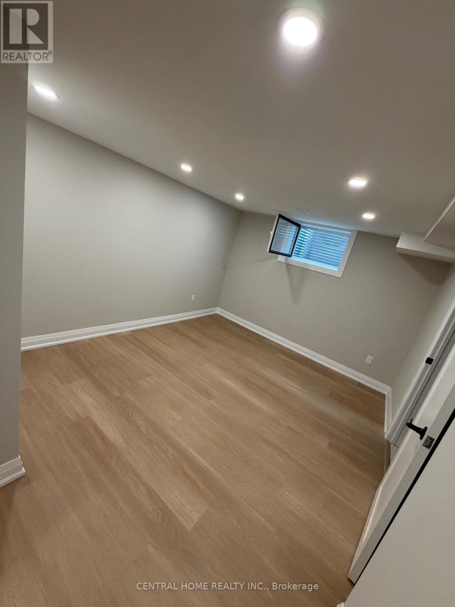 229 Spring Gate Boulevard, Vaughan, Ontario  L4J 3G3 - Photo 20 - N12948310