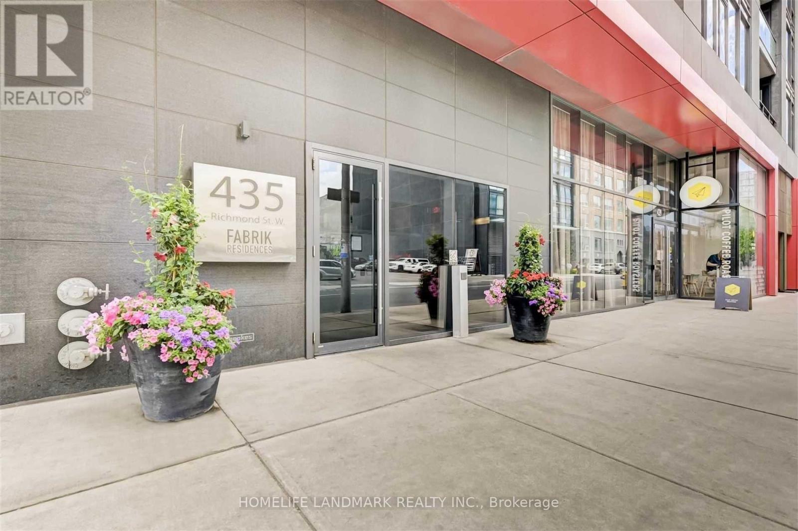 1404 - 435 Richmond Street W, Toronto, Ontario  M4V 3S6 - Photo 2 - C12956538