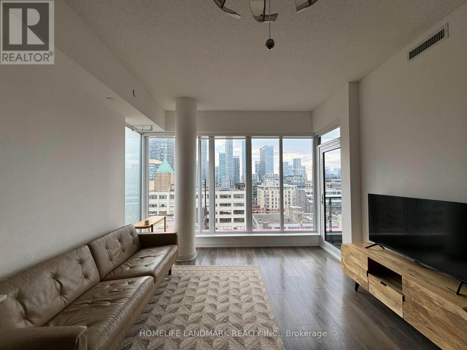 1404 - 435 Richmond Street W, Toronto, Ontario  M4V 3S6 - Photo 3 - C12956538