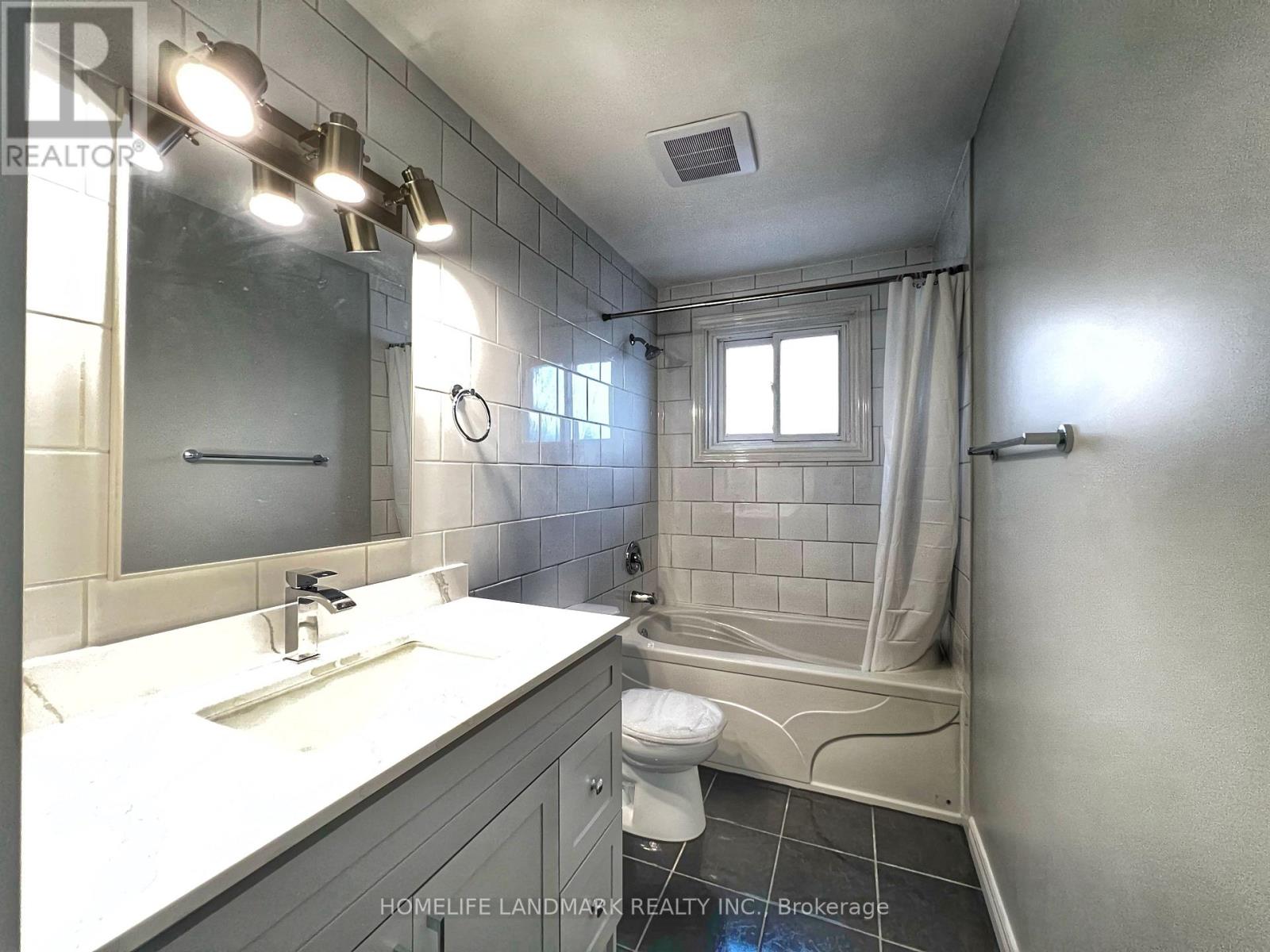 4 Ferncrest Gate, Toronto, Ontario  M1W 1C2 - Photo 14 - E12956546