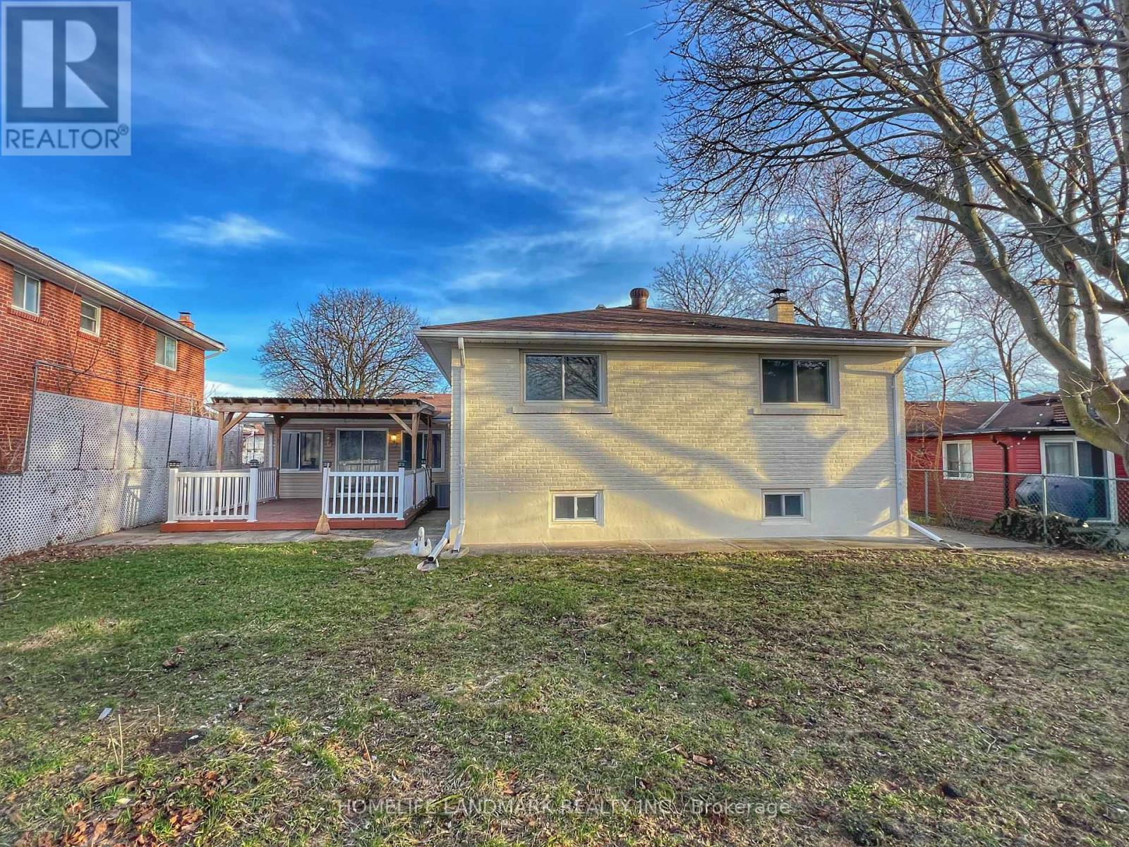 4 Ferncrest Gate, Toronto, Ontario  M1W 1C2 - Photo 33 - E12956546