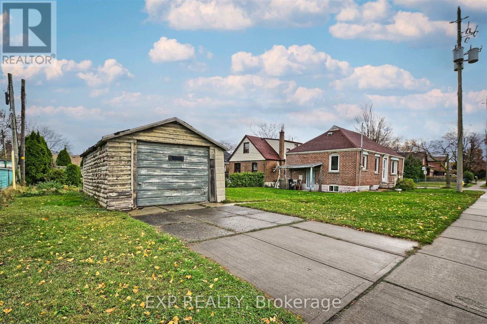 414 MELROSE STREET, Toronto, Ontario