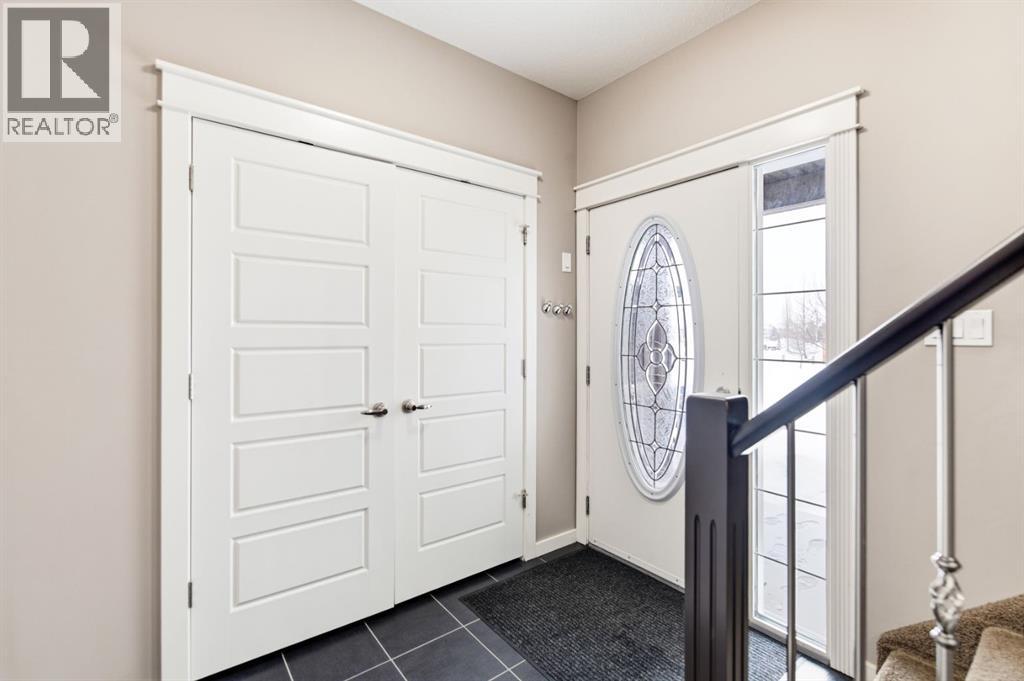 205 Van Slyke Way, Red Deer, Alberta  T4R 0N7 - Photo 6 - A2289437