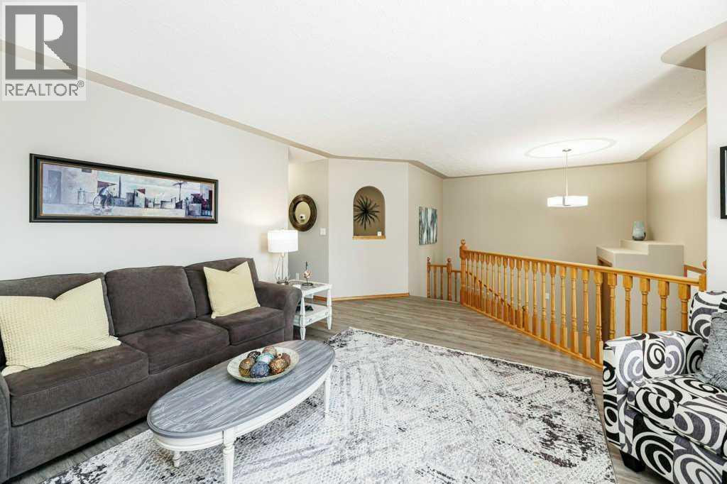 135 Doran Crescent, Red Deer, Alberta  T4R 2M8 - Photo 5 - A2298182