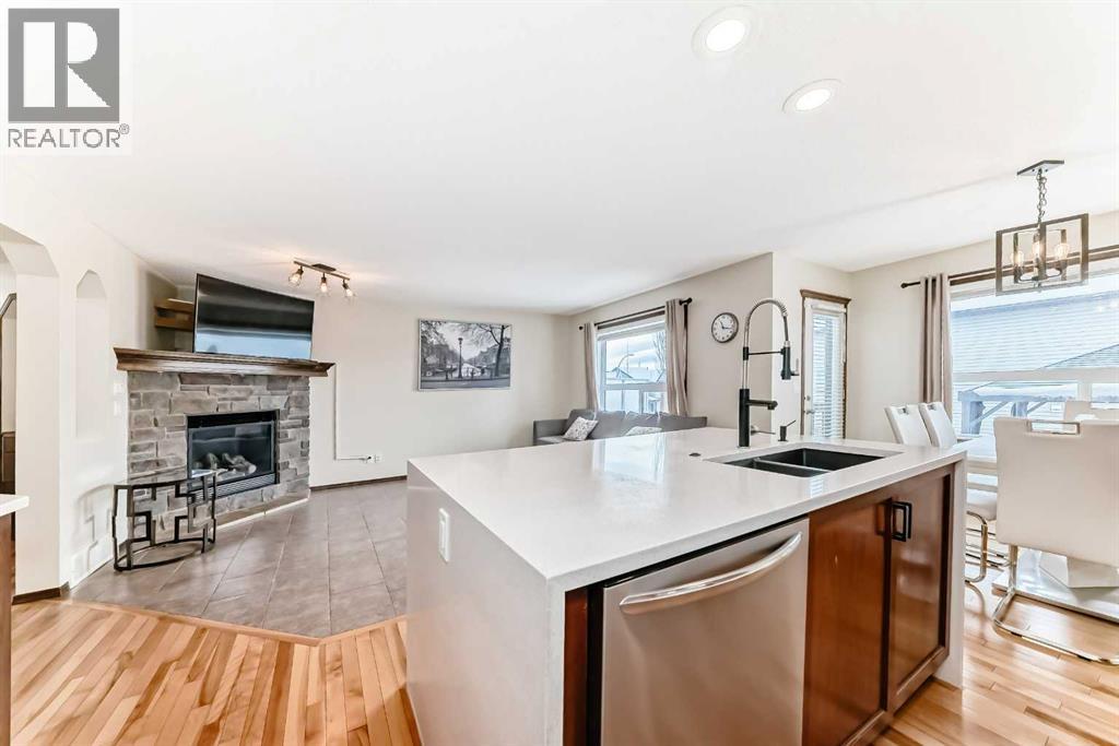 7 Tuscany Ridge Crescent NW, Calgary, Alberta  T3L 3C8 - Photo 8 - A2296910