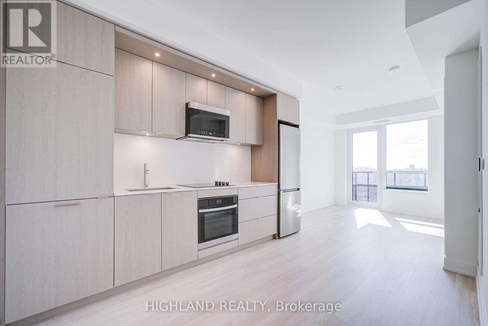 1710 - 60 Central Park Roadway, Toronto, Ontario  M9A 0E6 - Photo 13 - W12956536