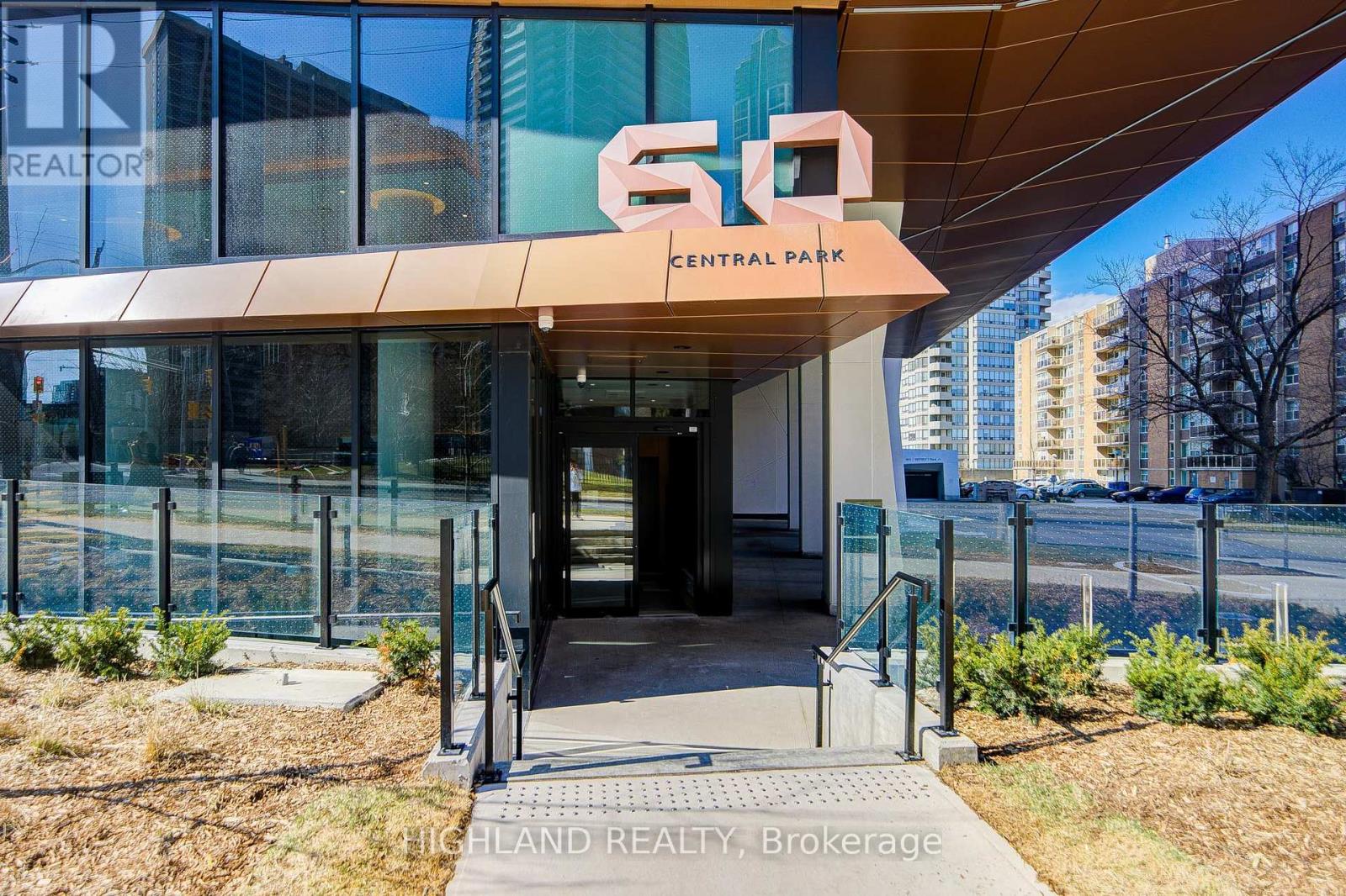 1710 - 60 Central Park Roadway, Toronto, Ontario  M9A 0E6 - Photo 2 - W12956536