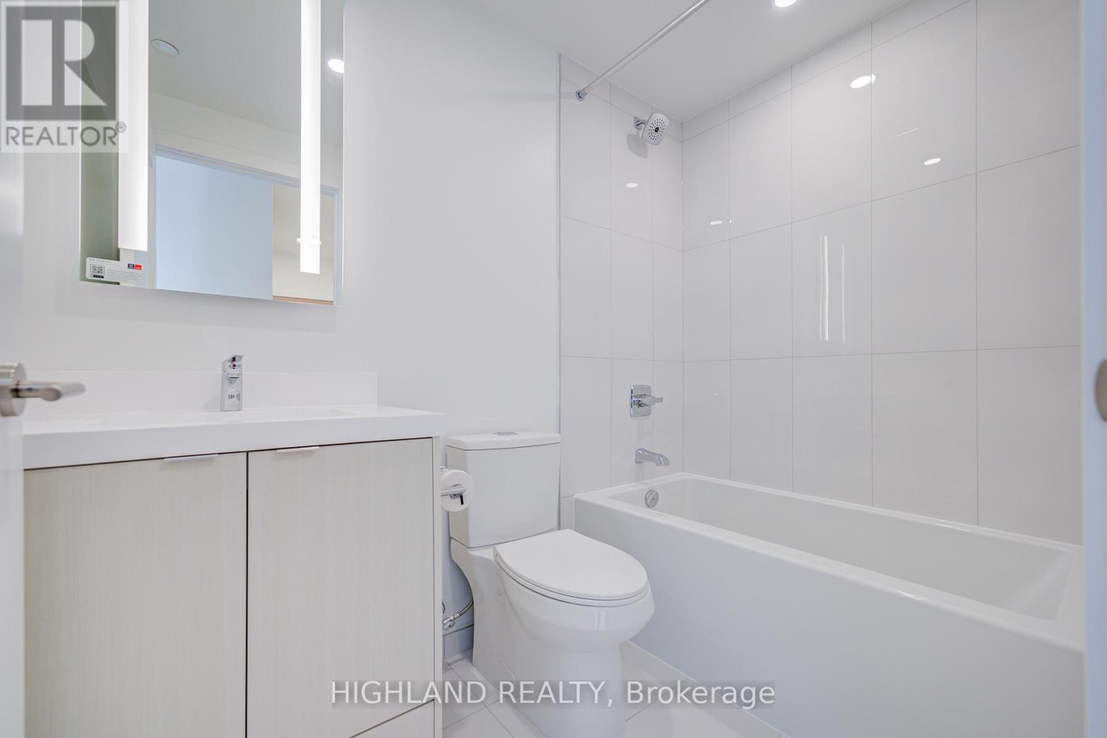 1710 - 60 Central Park Roadway, Toronto, Ontario  M9A 0E6 - Photo 23 - W12956536