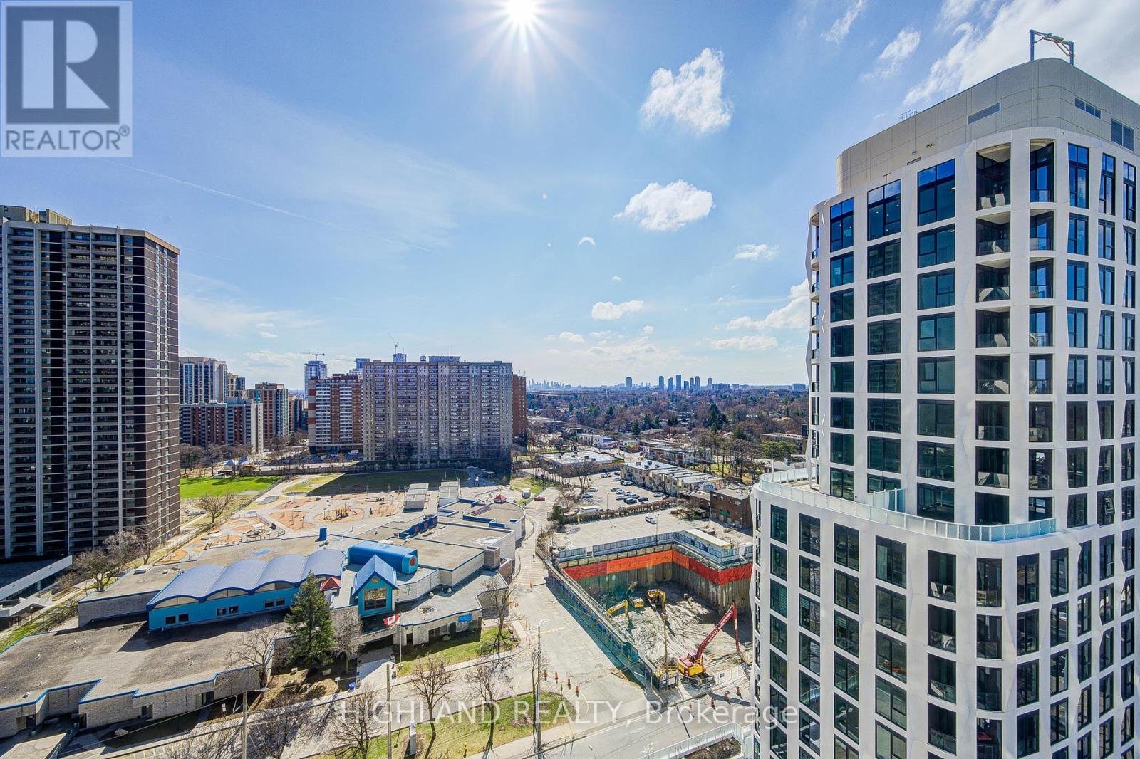 1710 - 60 Central Park Roadway, Toronto, Ontario  M9A 0E6 - Photo 24 - W12956536