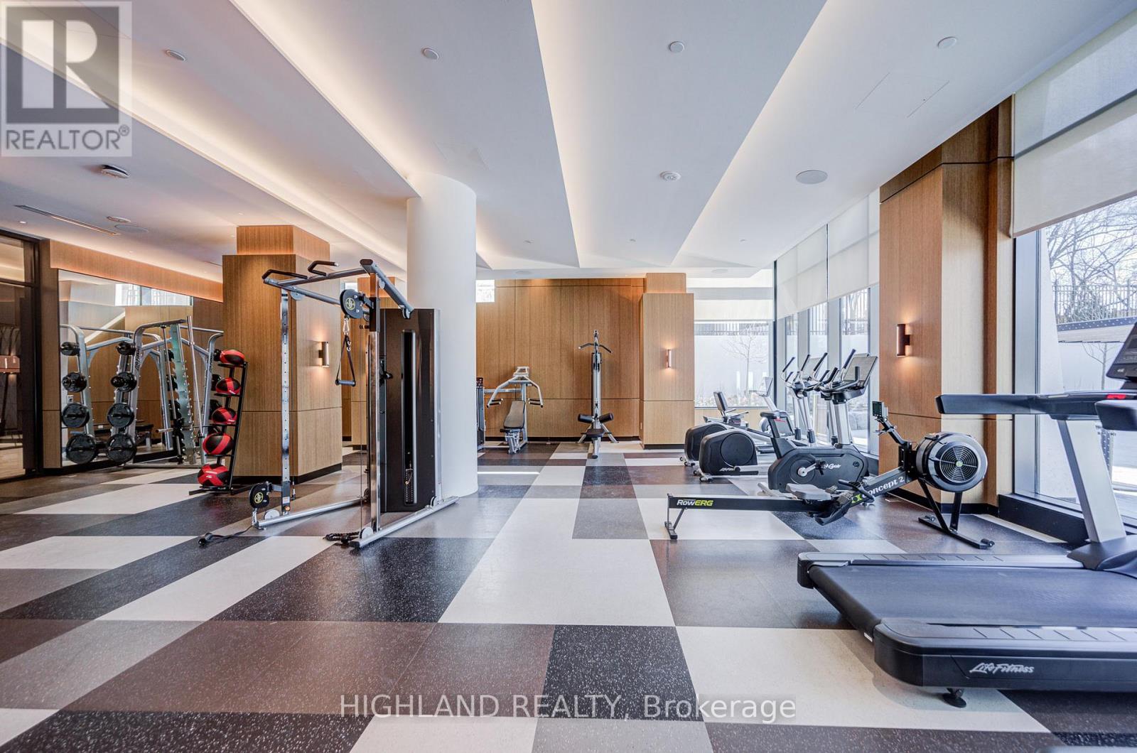 1710 - 60 Central Park Roadway, Toronto, Ontario  M9A 0E6 - Photo 4 - W12956536