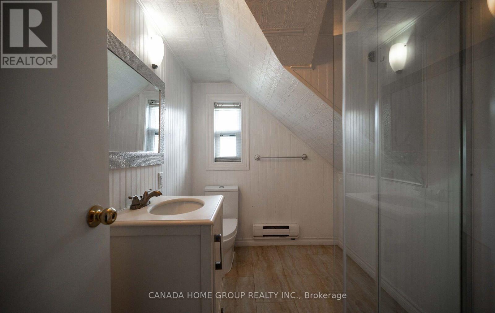 30 Main Street N, Milton, Ontario  L0P 1B0 - Photo 10 - W12956548