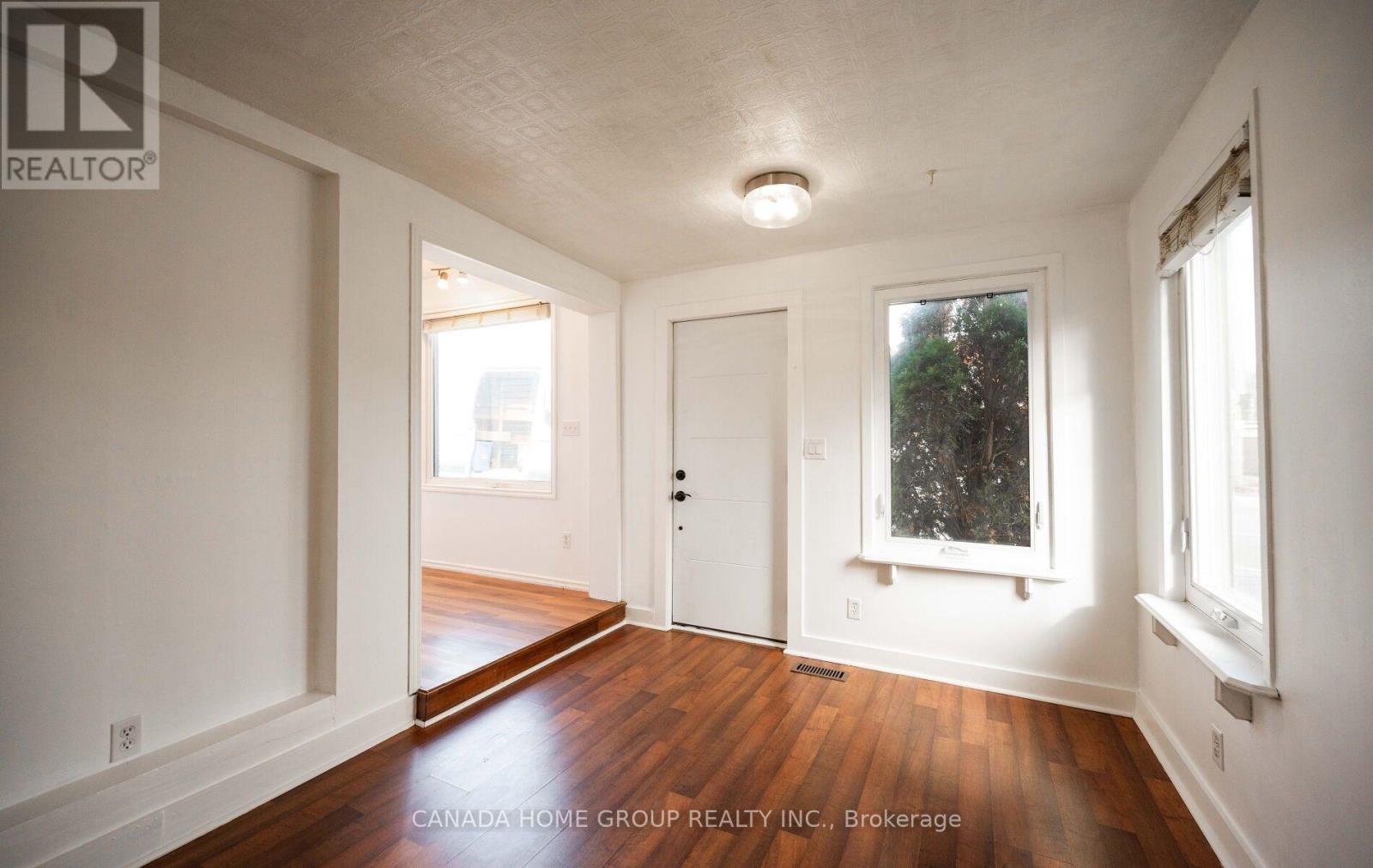 30 Main Street N, Milton, Ontario  L0P 1B0 - Photo 14 - W12956548