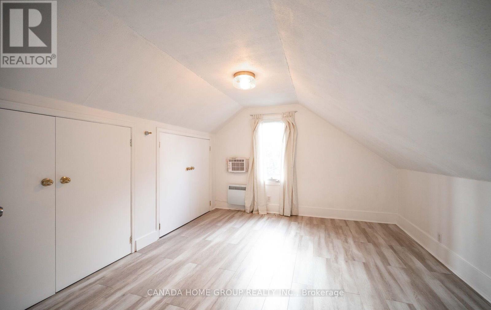 30 Main Street N, Milton, Ontario  L0P 1B0 - Photo 17 - W12956548