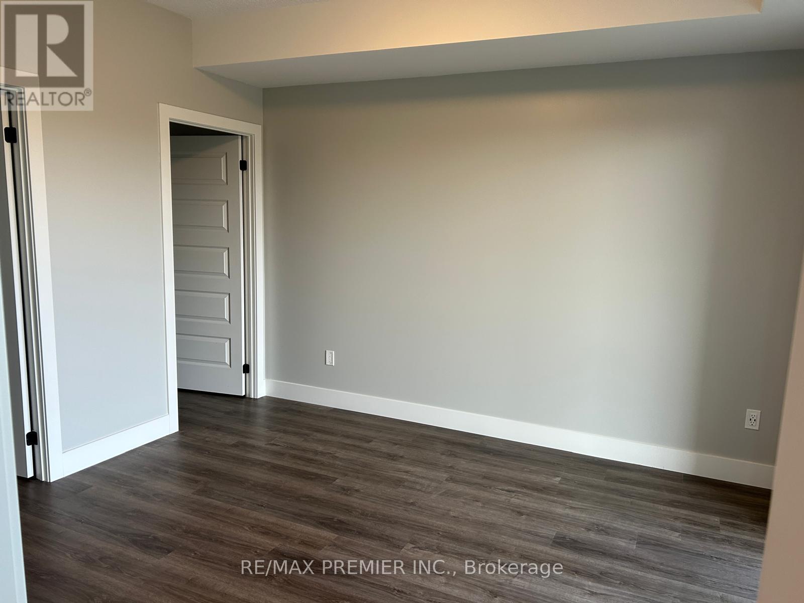 606 - 107 Roger Street, Waterloo, Ontario  N2J 0G3 - Photo 12 - X12608870