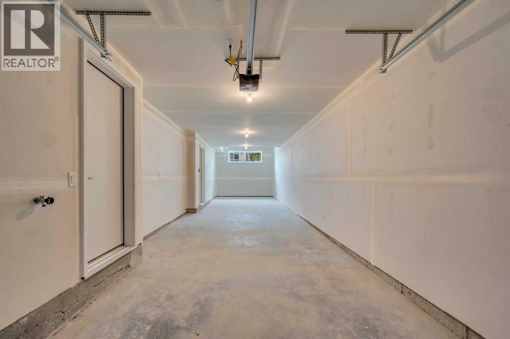 305 Shawnee Square Sw, Calgary, Alberta  T2Y 0W4 - Photo 29 - A2277723