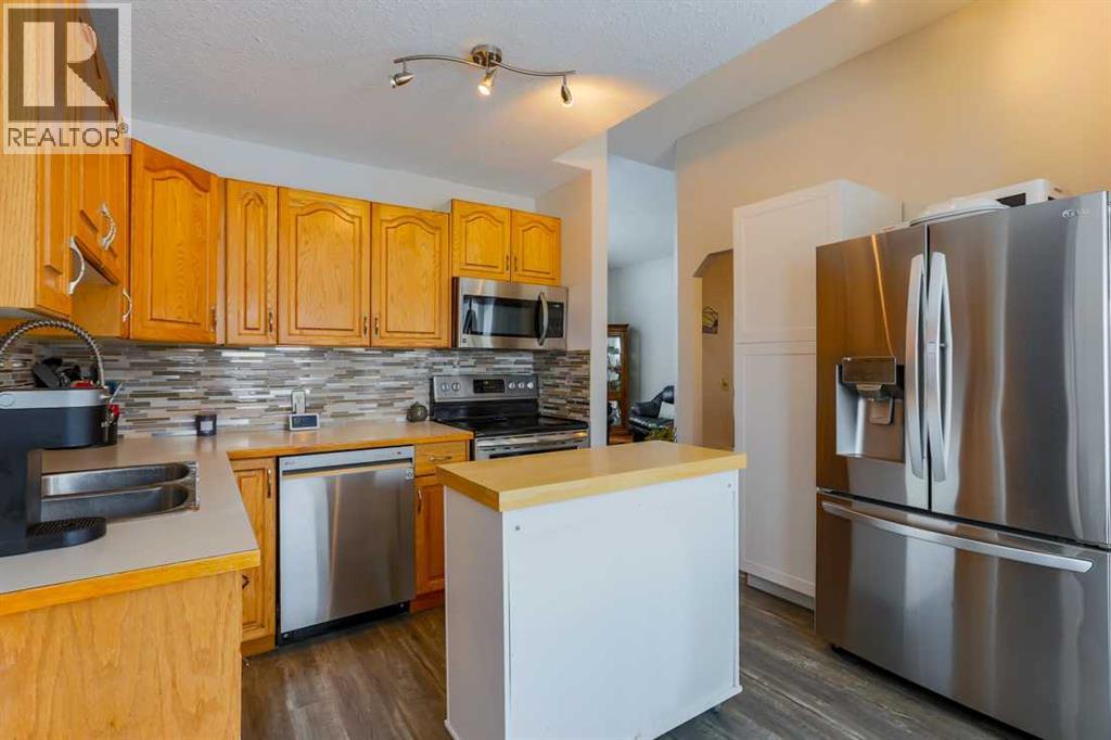 1118 Maple Avenue, Crossfield, Alberta  T0M 0S0 - Photo 10 - A2289574