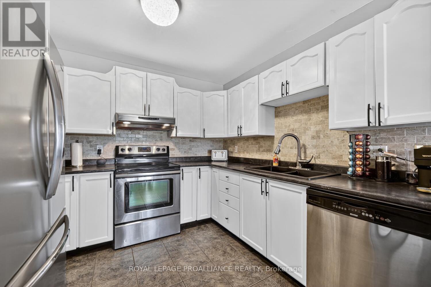 5500 Meadowbrook Drive, South Dundas, Ontario  K0E 1K0 - Photo 11 - X12956556