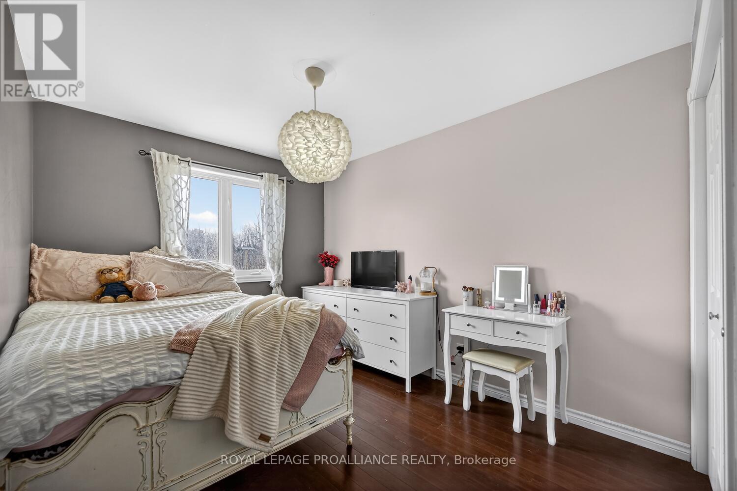 5500 Meadowbrook Drive, South Dundas, Ontario  K0E 1K0 - Photo 16 - X12956556